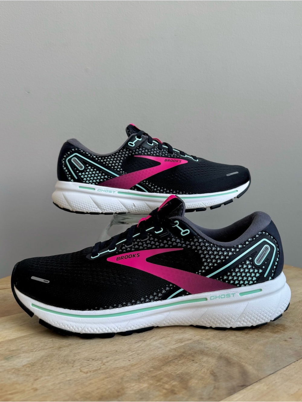 Brooks Ghost 14 Road Running Shoes Women's Size 10.5 B (Medium) Black Pink Yucca - Picture 2 of 11